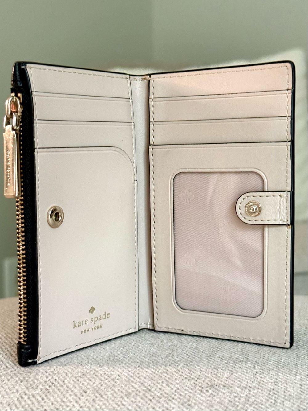 Kate Spade Black Adel Small Bifold Wallet NEW WO TAGS - Picture 5 of 6